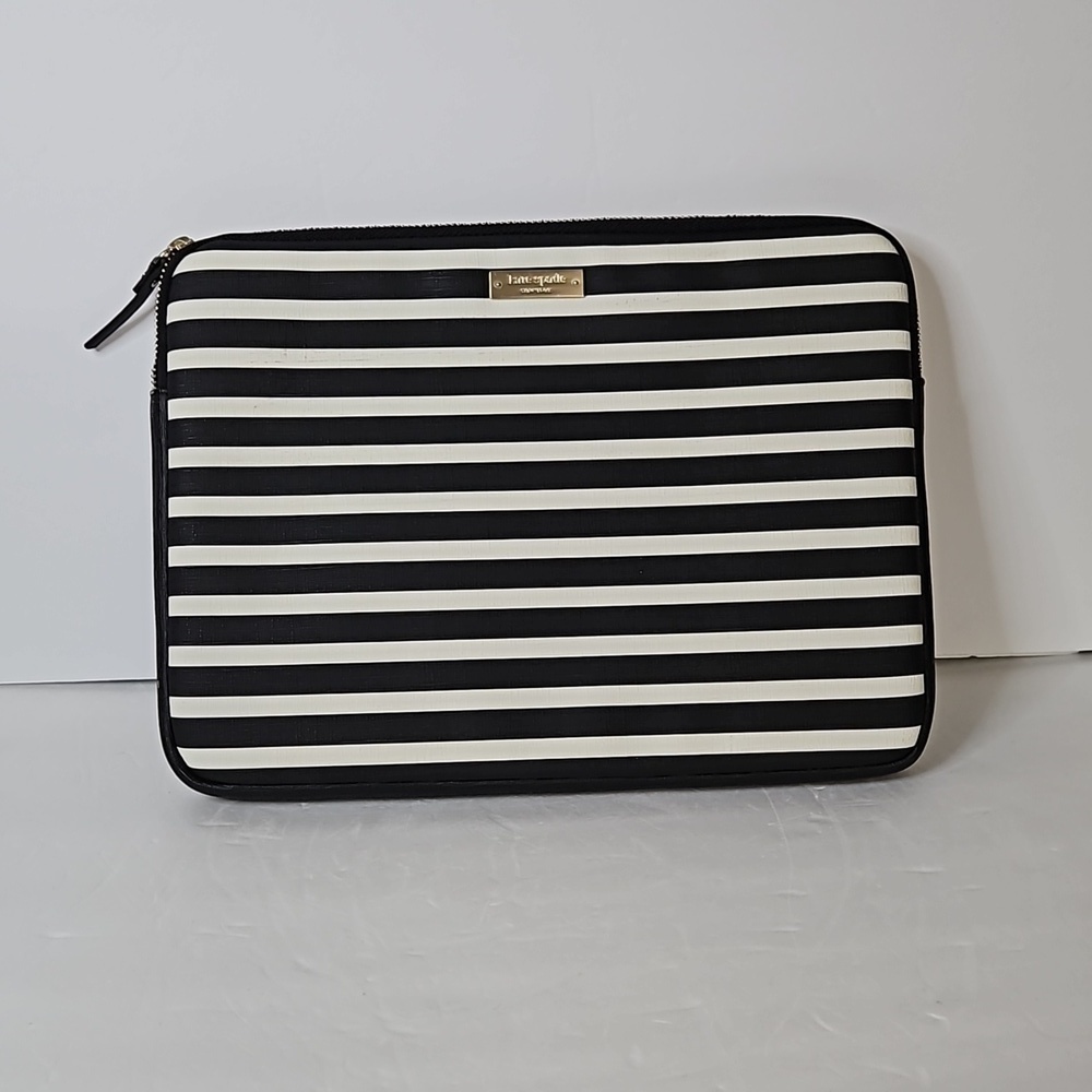 Kate Spade  New York  padded Laptop/ Tablet Case Black and White  Strip  Pre-